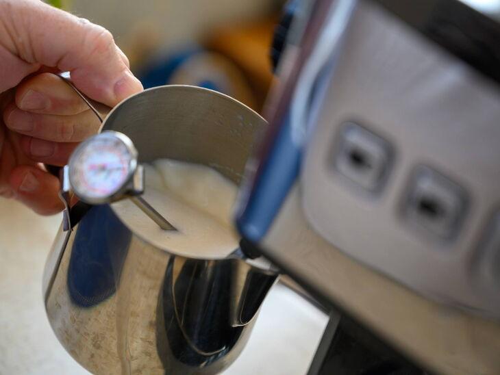 Wie Wird Ein Cappuccino Gemacht Cappuccino zubereiten – So geht’s! | Kaffee Partner