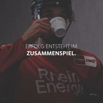 Erfolg ist kein Zufall – er entsteht im perfekten Zusammenspiel. ⚙️
Wie Spieler und Team, wie Kaffeebohnen und Automat, wie Kunde und Partner.
Wenn alles ineinandergreift, wird aus Zusammenarbeit echter Genuss. ☕️

Schau mal vorbei - Link in Bio. 

#ErfolgImTeam #KaffeePartner #Zusammenspiel #Kaffeegenuss #B2B