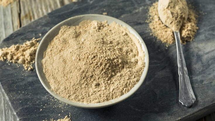 Maca Pulver in einer Schüssel
