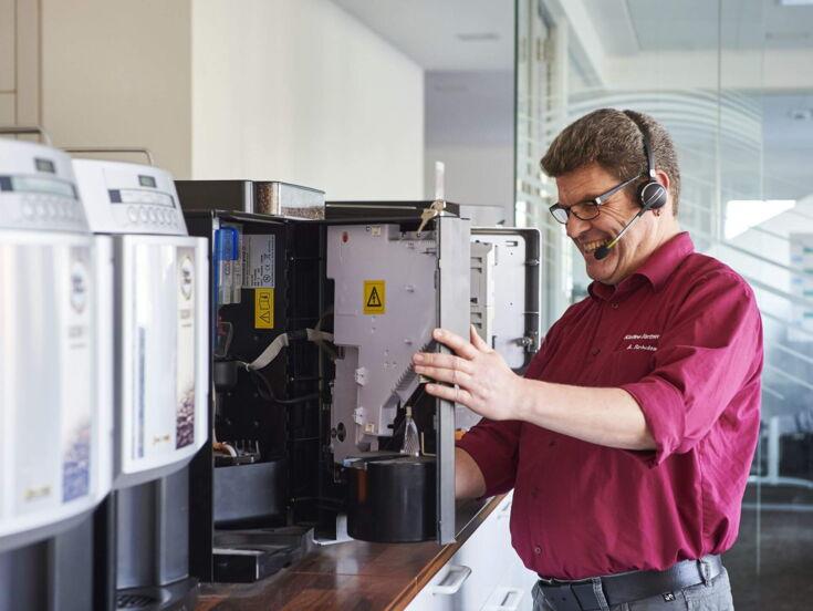 Telefonische Service-Hotline für Kaffeevollautomaten