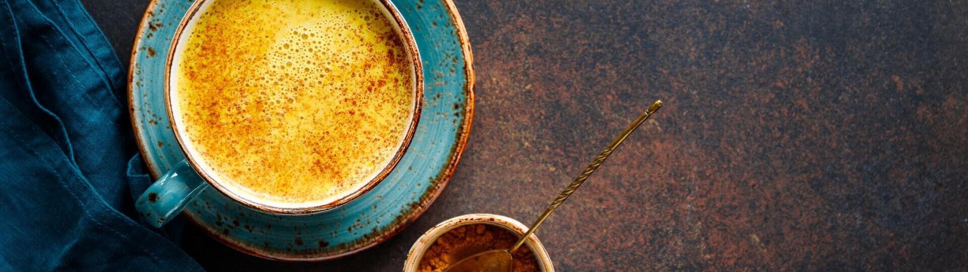 Goldene Milch von oben