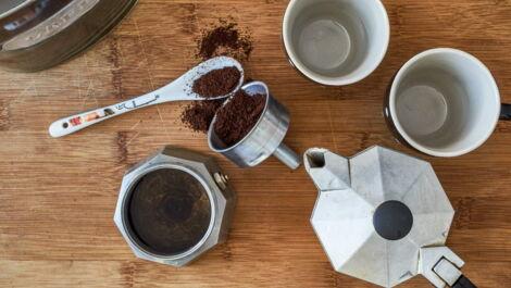 Espressokocher und seine Bestandteile