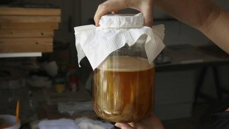 Trend-Getränk Kaffee mit Kombucha