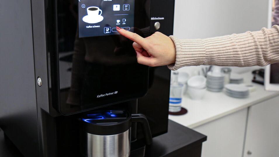 Funktion Kannenabfüllung beim Kaffeeautomaten betätigen