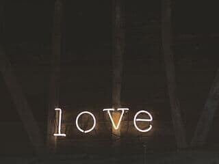 love leuchtreklame