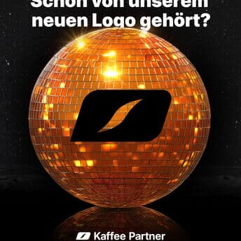Schon von unserem neuen Logo gehört?
Disclaimer: Die Disco-Kugel gehört nicht dazu. 🪩

Unser neues Logo ist bereits im Einsatz. Auf den ersten Blick hat sich nicht viel verändert – genau so soll es sein. Der Kern bleibt vertraut, die Anwendung wird klarer, flexibler und moderner.

Der Trend? Nur ein Spaß.
Das neue Logo? Schon echt. 😉

#KaffeePartner #Logo #Branding