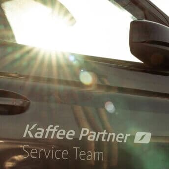 Wenn’s um Kaffee geht, zählt nur eins: Wir sind an deiner Seite. ☕

Egal ob Stadt oder Land – wir sind für dich da.
Mit unserem flächendeckenden Servicenetz geben wir alles, um Probleme schnell, zuverlässig und persönlich zu lösen. ✅💡

Du stehst im Mittelpunkt.
Wir hören zu. Wir verbessern uns. Und wir bleiben dran, damit du deinen Kaffee sorgenfrei genießen kannst. ☕✨

Danke für dein Vertrauen.
Wir sind stolz, täglich für dich unterwegs zu sein. 🙏

#Kaffeevollautomat #Serviceteam #TechnikerPower