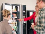 Snackautomat-buero-mitarbeiterverpflegung-pausenraum