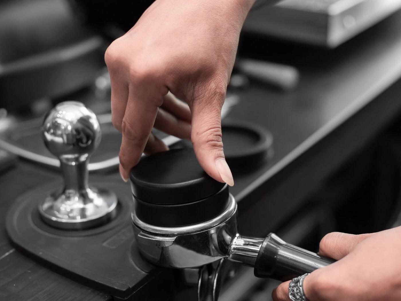 Der richtige Tamper: Darauf sollten Sie achten | Kaffee Partner