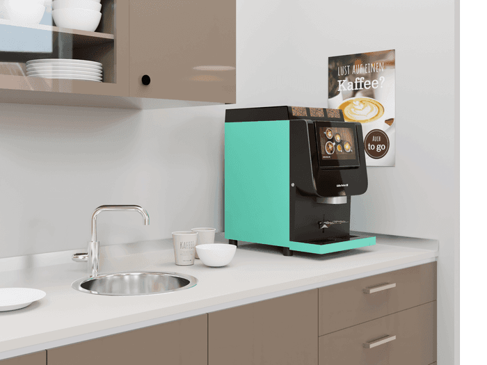 Barista-suprema-in-buerokueche-expressionismusgruen