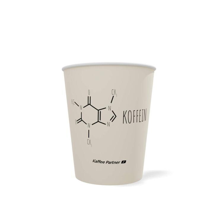 Coffee To Go Becher mit Spruch auf weißem Hintergrund